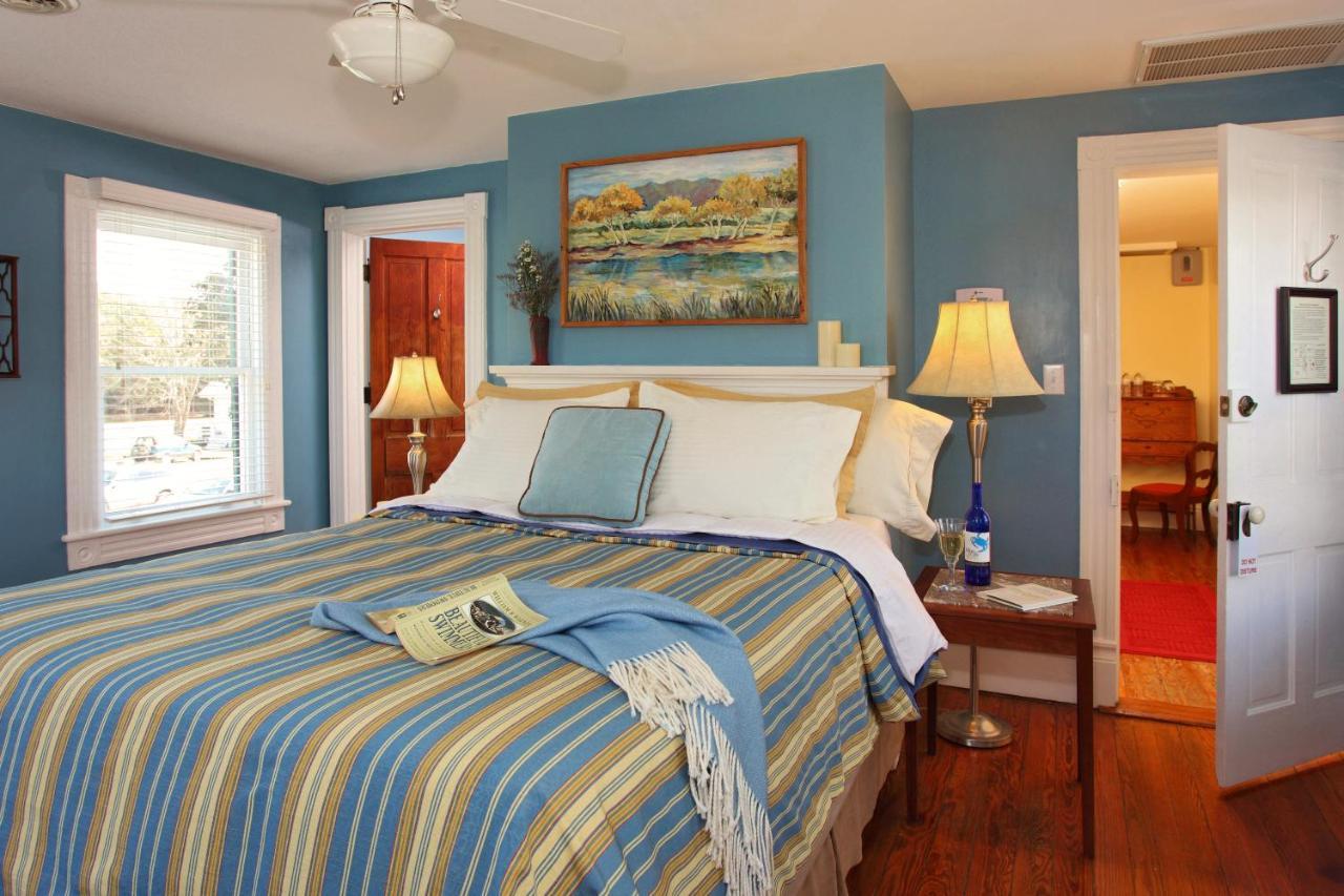 The Inn At Tabbs Creek Port Haywood Exterior photo
